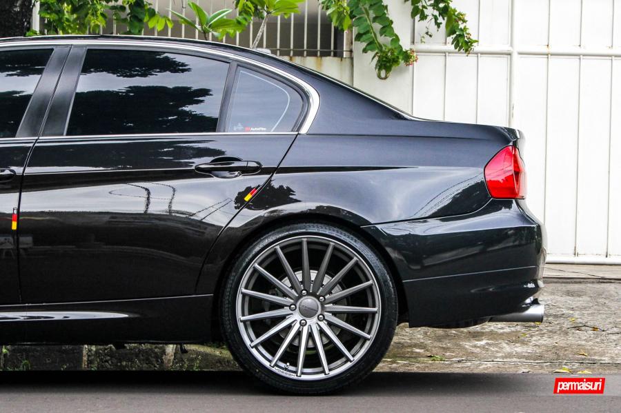  BMW 325i Sedan on Vossen Wheels (VFS2) 2016 года  (фото 9 из 13)